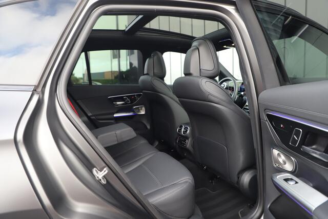 Mercedes-Benz GLC-KLASSE 400e AMG 4-Matic | 381PK | Massage | Head-up | Keyles-go | Sfeerverlichting | Burmester | Digital-light | Distronic+ | Stuurwielverw. | 2024.