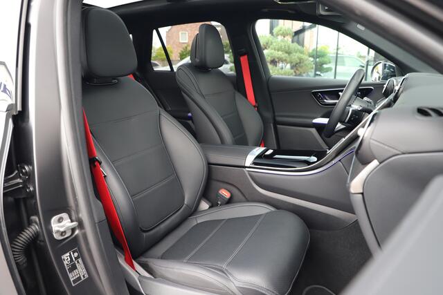 Mercedes-Benz GLC-KLASSE 400e AMG 4-Matic | 381PK | Massage | Head-up | Keyles-go | Sfeerverlichting | Burmester | Digital-light | Distronic+ | Stuurwielverw. | 2024.