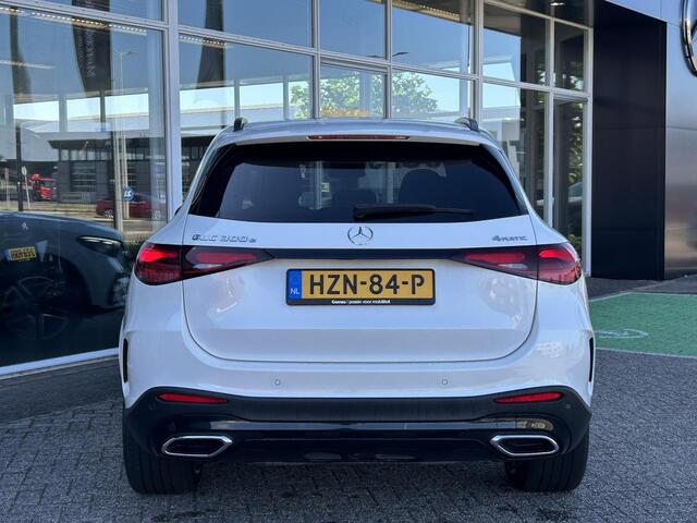 Mercedes-Benz GLC-KLASSE 300e 4MATIC AMG | Trekhaak | Panoramadak