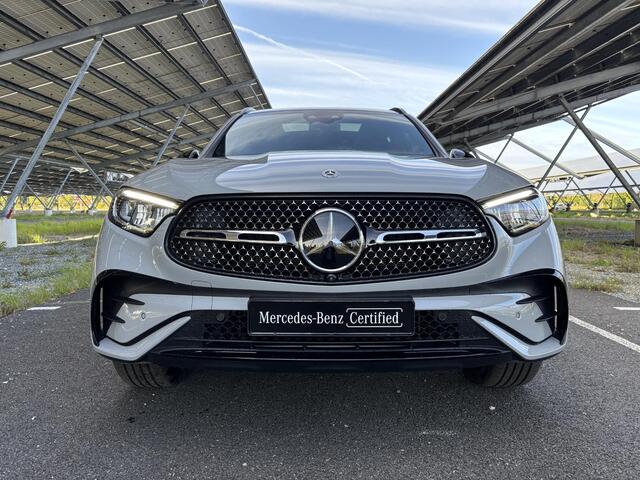 Mercedes-Benz GLC-KLASSE 300e 4MATIC AMG Line | Night | Panoramadak | Massagestoelen | Trekhaak | Rijassistentiepakket | 360 camera | Stoelverwarming/ventilatie |