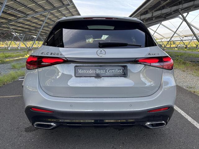 Mercedes-Benz GLC-KLASSE 300e 4MATIC AMG Line | Night | Panoramadak | Massagestoelen | Trekhaak | Rijassistentiepakket | 360 camera | Stoelverwarming/ventilatie |