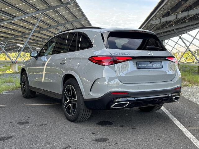 Mercedes-Benz GLC-KLASSE 300e 4MATIC AMG Line | Night | Panoramadak | Massagestoelen | Trekhaak | Rijassistentiepakket | 360 camera | Stoelverwarming/ventilatie |