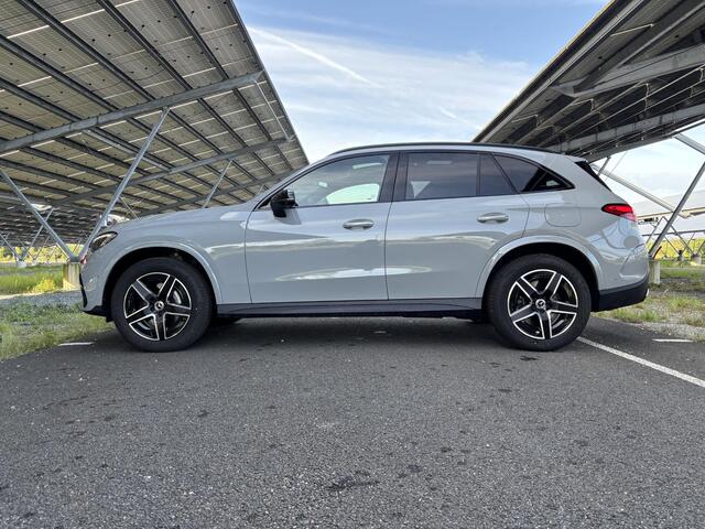 Mercedes-Benz GLC-KLASSE 300e 4MATIC AMG Line | Night | Panoramadak | Massagestoelen | Trekhaak | Rijassistentiepakket | 360 camera | Stoelverwarming/ventilatie |