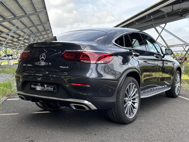 Mercedes-Benz GLC-KLASSE Coupé 300e 4MATIC Premium | AMG | Schuifdak | Memory stoelen | Trekhaak | 360 camera | Sfeerverlichting |