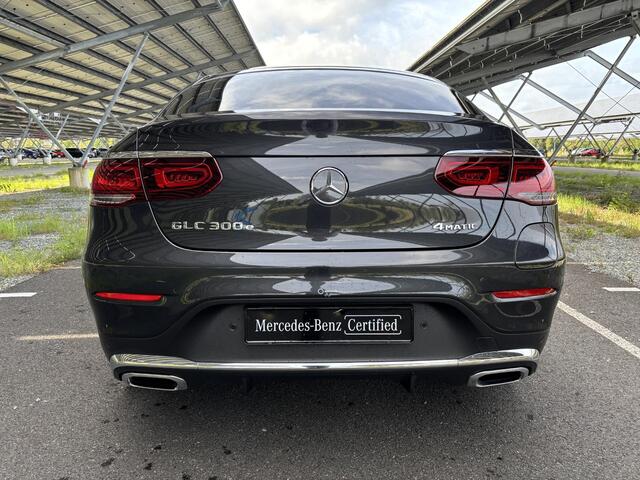 Mercedes-Benz GLC-KLASSE Coupé 300e 4MATIC Premium | AMG | Schuifdak | Memory stoelen | Trekhaak | 360 camera | Sfeerverlichting |