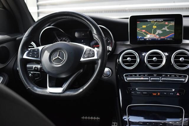 Mercedes-Benz GLC-KLASSE Coupé 250 4MATIC AMG Night Pakket | Schuif/Kanteldak | ACC | Camera | Treeplanken |
