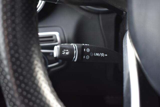 Mercedes-Benz GLC-KLASSE Coupé 250 4MATIC AMG Night Pakket | Schuif/Kanteldak | ACC | Camera | Treeplanken |
