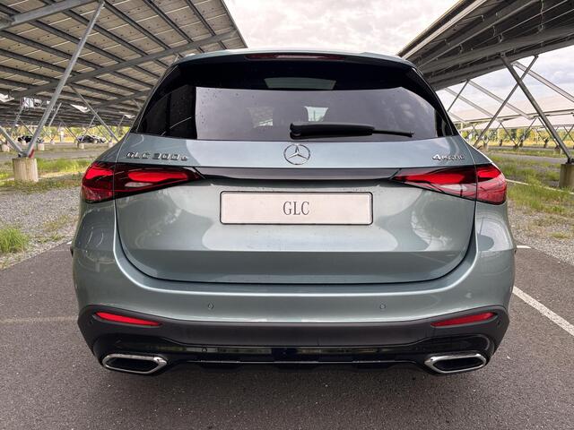 Mercedes-Benz GLC-KLASSE 300e 4MATIC Sport Edition | Night | Panoramadak | Trekhaak | 360 camera | Digital light | Sfeerverlichting |