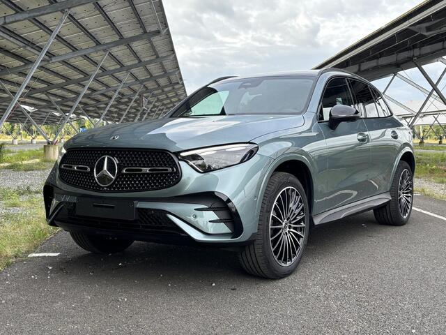 Mercedes-Benz GLC-KLASSE 300e 4MATIC Sport Edition | Night | Panoramadak | Trekhaak | 360 camera | Digital light | Sfeerverlichting |