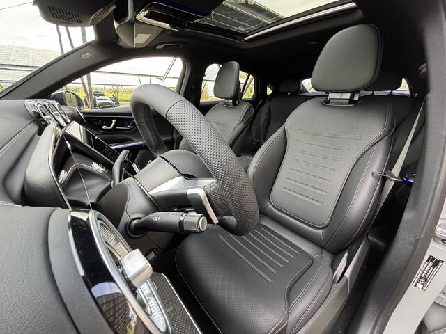 Mercedes-Benz GLC-KLASSE 300 e 4MATIC Coupé Sport Edition | AMG | Night | Panoramadak | Trekhaak | Rijassistentiepakket | Keyless | Memory | Treeplanken |