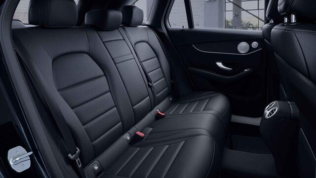 Mercedes-Benz GLC-KLASSE 300e 4MATIC Business Solution Luxury | Trekhaak | Burmester | Panoramadak | Lederen bekleding | Widescreen |