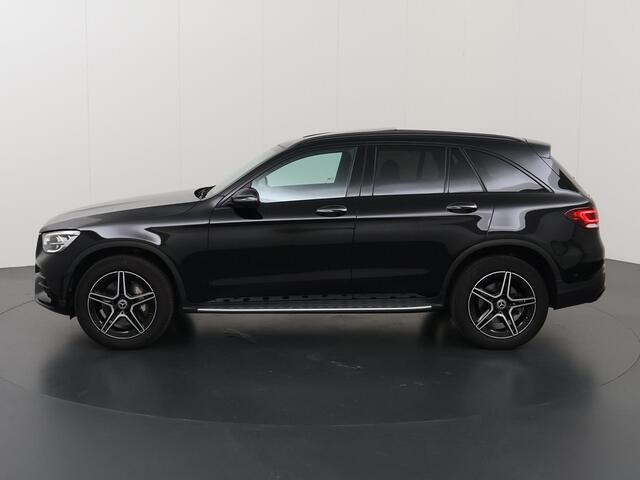 Mercedes-Benz GLC-KLASSE 300e 4MATIC Business Solution AMG | Panoramadak | Bruine bekleding | Trekhaak |