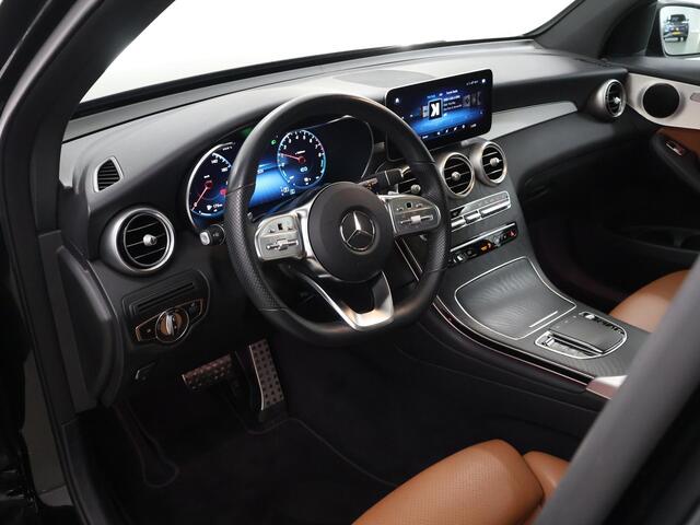 Mercedes-Benz GLC-KLASSE 300e 4MATIC Business Solution AMG | Panoramadak | Bruine bekleding | Trekhaak |