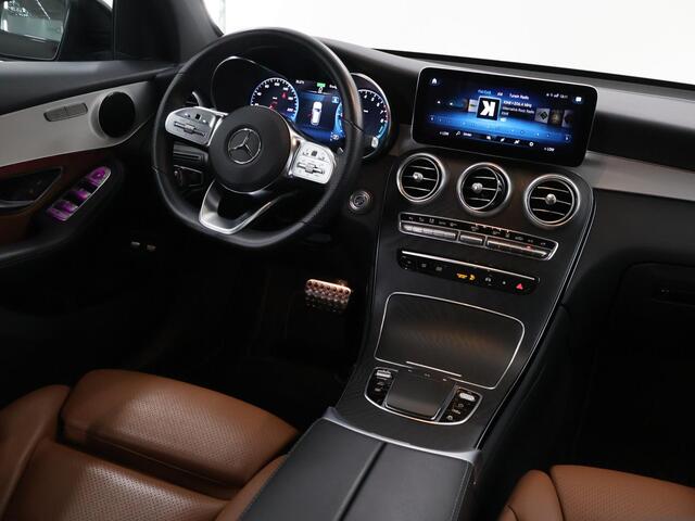 Mercedes-Benz GLC-KLASSE 300e 4MATIC Business Solution AMG | Panoramadak | Bruine bekleding | Trekhaak |
