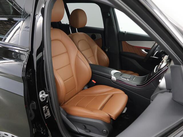 Mercedes-Benz GLC-KLASSE 300e 4MATIC Business Solution AMG | Panoramadak | Bruine bekleding | Trekhaak |
