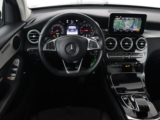 Mercedes-Benz GLC-KLASSE 250 4Matic AMG Night | Panoramadak | Adaptive cruise | 360 Camera | Leder/Alcantara | Stoelverwarming | Navigatie | Full LED | Park Assist
