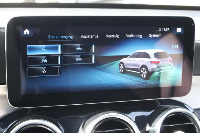 Mercedes-Benz GLC-KLASSE 300e 4MATIC Business Solution Luxury l MBUX l Panoramadak l Night pakket l AIRMATIC l Distronic l KEYLESS- GO l MBUX l Head Up l Camera l Wegklapbare Trekhaak l LED adaptief l Stoelverwarming l Spiegel pakket l