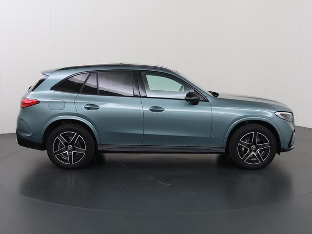 Mercedes-Benz GLC-KLASSE 300e 4MATIC AMG Line | Panoramadak | Trekhaak | Memory | Stoelkoeling |