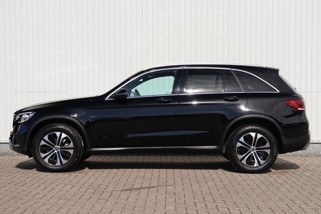 Mercedes-Benz GLC-KLASSE 300e 4MATIC Business Solution PHEV | BTW | Stoelverwarming | Navigatie | Camera | Halfleder