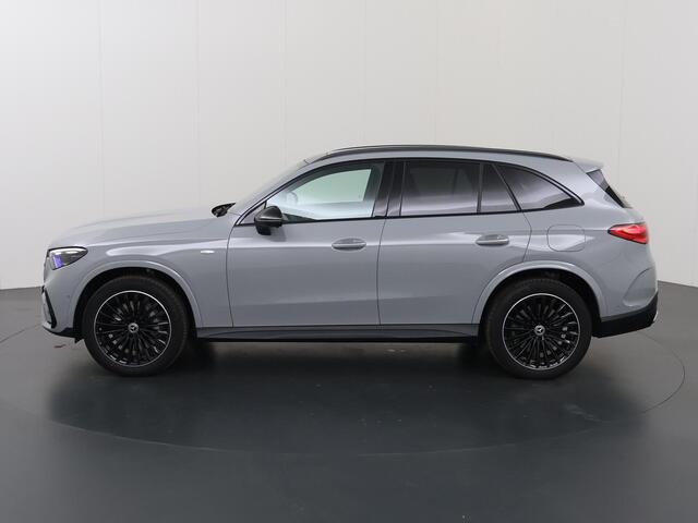 Mercedes-Benz GLC-KLASSE 300e 4MATIC AMG Line | MANUFAKTUR Alpin Grau | Panoramadak | Premium | Burmester | 20 inch | Trekhaak | Rij assistentie | Nieuwprijs 99.309 euro |