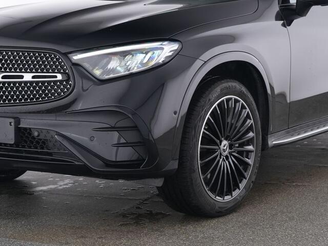 Mercedes-Benz GLC-KLASSE Coupé 300 e 4MATIC AMG Plug-In Hybride AMG Line | Night Pakket | Panorama Schuif-Kanteldak | Burmester® | Trekhaak | 20 Inch AMG Velgen | Distronic. Inclusief 24 maanden MB Certified garantie voor Europa.