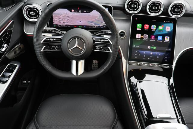 Mercedes-Benz GLC-KLASSE 300e 4MATIC Edition AMG line l Techniek pakket l Luchtvering l Massage I Panoramadak l Meesturende achteras l Memory l Sfeerverlichting l Distronic l Night Pakket l 360 gr Camera l DIGITAL LIGHT l Burmester 3 D l MBUX l Alarm klasse 3 l Smartphone integr