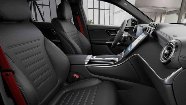 Mercedes-Benz GLC-KLASSE 300e 4MATIC AMG Line | Panoramadak | Rij assistentie pakket | Trekhaak | Winter pakket | Night pakket |