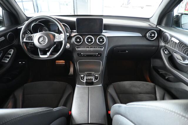 Mercedes-Benz GLC-KLASSE 350e 4MATIC Premium Plus AMG Clima Cruise control Panoramadak Leder Alcantara Navigatie Inruil Mogelijk