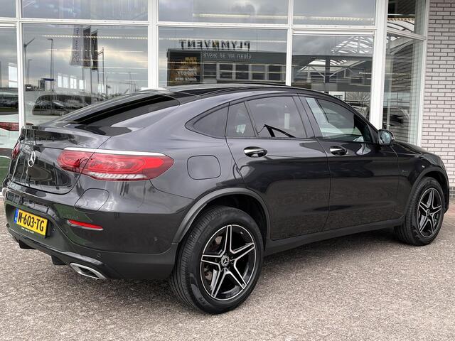 Mercedes-Benz GLC-KLASSE Coupé 300 e 4MATIC | Bruin leer | Schuifdak | AMG