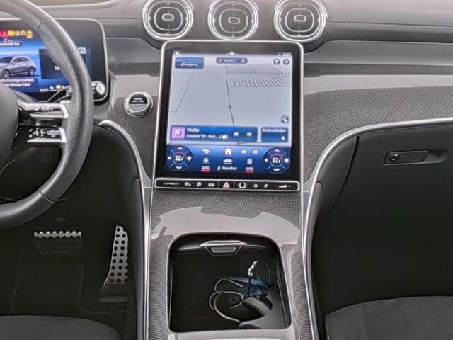 Mercedes-Benz GLC-KLASSE 300 e 4MATIC AMG Plug-In Hybride AMG Line | Night Pakket | Panorama Schuif-Kanteldak | 20 Inch AMG Velgen. Inclusief 24 maanden MB Certified garantie voor Europa.