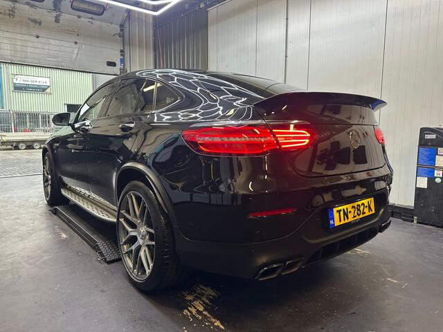 Mercedes-Benz GLC-KLASSE Coupé 63 AMG S 510 pk 4MATIC+ AMG-Sportpakket / Lucht-Vering/ Carbon/ Burmester-Sound/ Pano-Dak/ Head-Up/ 360-Camera/ Keyless/ Night-Pakket/ 21'' LMV