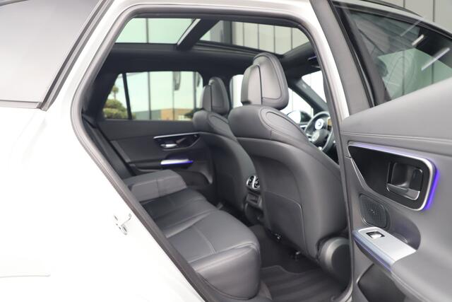 Mercedes-Benz GLC-KLASSE 300e AMG 4-Matic | 313PK | Pano | Massage | Keyles-go | Sfeerverlichting | Memory | Distronic+ | Stoelventilatie | Air-balance | Stuurwielverw. | 2024.