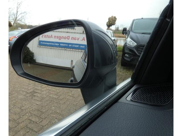 Mercedes-Benz GLC-KLASSE 300E 4MATIC BNS LINE,Pano,Led,360,ACC,Leer