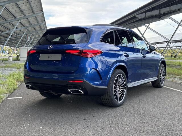 Mercedes-Benz GLC-KLASSE 300e 4MATIC Sport Edition | Panoramaschuifdak | Premium pakket | Nightpakket | 360° camera | Dodehoekassistent | DIGITAL LIGHT |