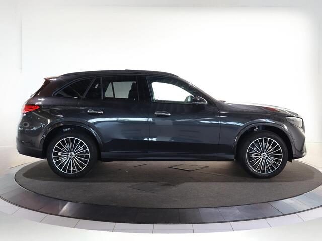 Mercedes-Benz GLC-KLASSE 300e 4MATIC Sport Edition | Night | Panoramaschuifdak | 360° camera | Dodehoekassistent | DIGITAL LIGHT |