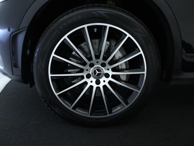 Mercedes-Benz GLC-KLASSE 300 e 4MATIC AMG Plug-In Hybride | Night Pakket | Panorama Schuif-Kanteldak | 20 Inch AMG Velgen | Inclusief 24 maanden MB Certified garantie voor Europa.