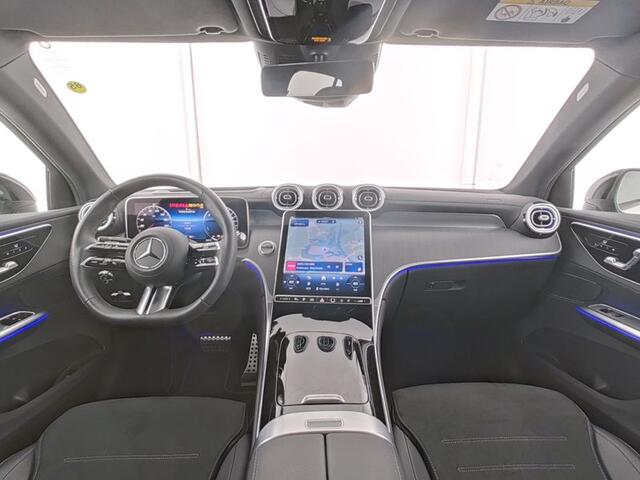 Mercedes-Benz GLC-KLASSE Coupé 300 e 4MATIC AMG Plug-In Hybride | AMG Line | Night Pakket | Panorama Schuif-Kanteldak Rijassistentiepakket plus | Head-up-Display. Inclusief 24 maanden MB Certified garantie voor Europa.