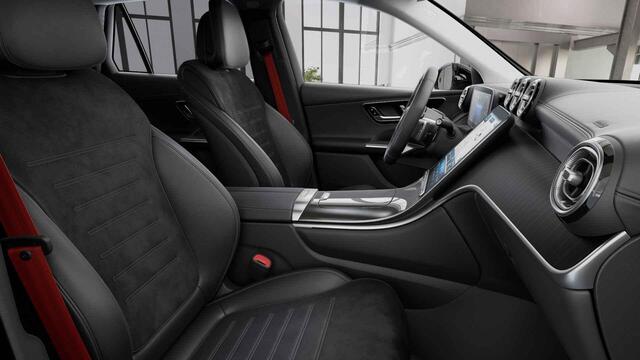 Mercedes-Benz GLC-KLASSE 300e 4MATIC AMG Line | Panoramadak | Trekhaak | Burmester | Keyless | Winter pakket | Night pakket |