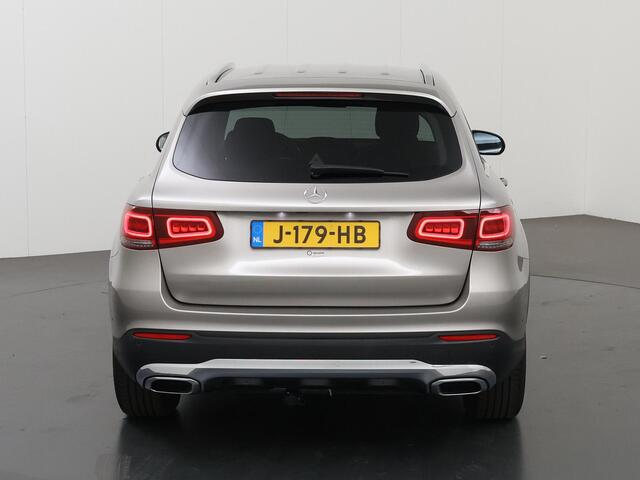 Mercedes-Benz GLC-KLASSE 200 4MATIC Premium | Stoelverwarming | Achteruitrijcamera | Widescreen | Sfeerverlichting |