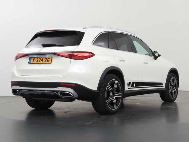 Mercedes-Benz GLC-KLASSE 300e 4MATIC Luxury Line | Digital Light | Memory | Stoelverwarming | Sfeerverlichting |
