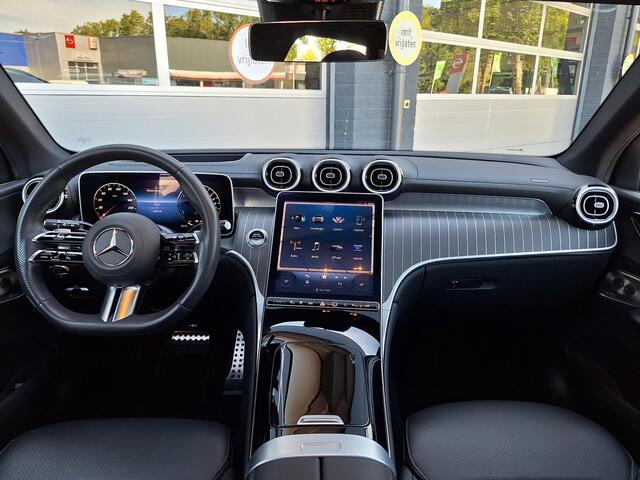 Mercedes-Benz GLC-KLASSE 400e 4MATIC AMG Line | Panoramadak | Trekhaak | Burmester | Luchtvering | Achterasbesturing | 360? camera | HUD | DIGITAL LIGHT | Memory pakket | Keyless-GO | Elektrische achterklep