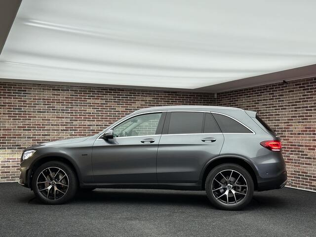 Mercedes-Benz GLC-KLASSE 300e 4MATIC Business Solution Luxury | Dak| Sfeer| Adaptive cruise|