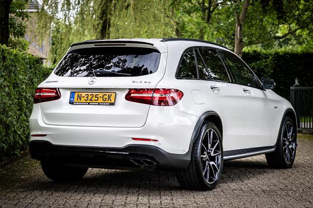 Mercedes-Benz GLC-KLASSE AMG 43 4MATIC Designo Panorama Burmester Carbon Distronic 21" Memory