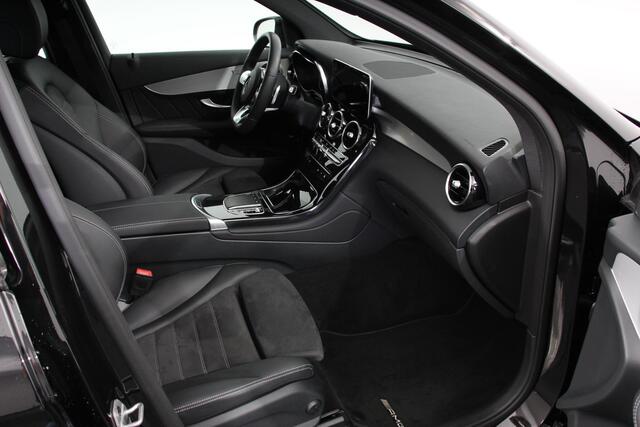 Mercedes-Benz GLC-KLASSE 300e 4MATIC Business Solution AMG | Navigatie | Camera | Climate control | Lichtmetalen Velgen | DAB | Electrisch bedienbare achterklep | Rij assistent pakket | Extra Getint Glas