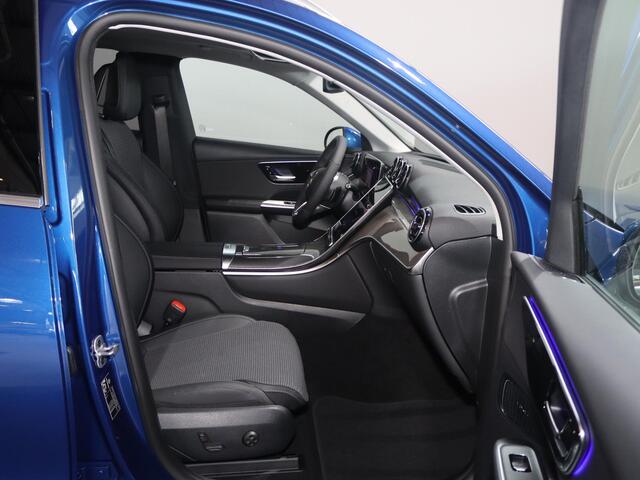 Mercedes-Benz GLC-KLASSE 300e 4MATIC Business Line | Panorama-schuifdak | Trekhaak | 360* camera | Stoelverwarming | Sfeerverlichting