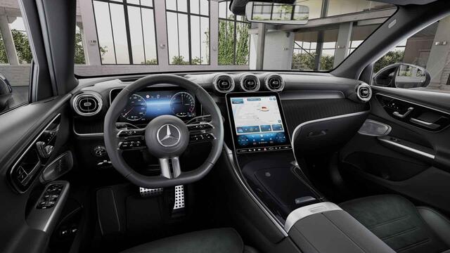 Mercedes-Benz GLC-KLASSE 300e 4MATIC AMG Line | Premium plus | Panoramadak | Trekhaak | Night pakket |