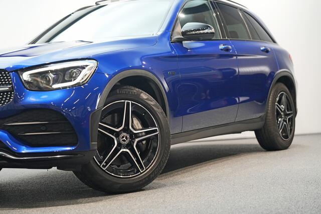 Mercedes-Benz GLC-KLASSE 300e 4MATIC AMG ? PANO ? BURMESTER ? AIRMATIC ? 360 CAMERA ? HEAD-UP ? STOELKOELING ? NIGHT