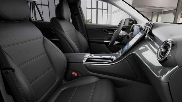 Mercedes-Benz GLC-KLASSE 300e 4MATIC Luxury Line | Panoramadak | Trekhaak | Distronic | Premium plus |