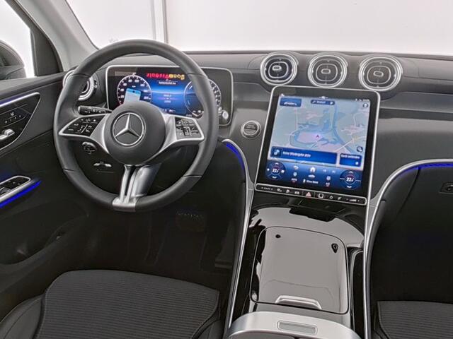 Mercedes-Benz GLC-KLASSE 300 e 4MATIC Plug-In Hybride Trekhaak | Sfeerverlichting | 19 Inch Velgen | Stuur en Stoelverwarming | Memory Voorstoelen. Inclusief 24 maanden MB Certified garantie voor Europa.