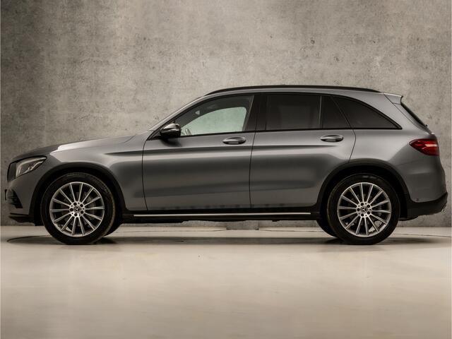 Mercedes-Benz GLC-KLASSE 250 4MATIC AMG Sport 211Pk Automaat (PANORAMADAK, GROOT NAVI, LEDER/ALCANTARA, TREEPLANKEN, STOELVERWARMING, ELEK SPORTSTOELEN, GETINT GLAS, CAMERA, NIEUWE APK, NIEUWSTAAT)